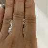 Anillo de piedra blanca con corte trapezoidal de 2 piezas de diamantes sueltos con piedras preciosas de diamante moissanita de laboratorio de 5x4x2 mm