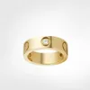 Anillo de tornillo de amor Anillos de banda Hombres Mujeres Diseñador de moda Joyería de lujo Aleación de acero de titanio Artesanía chapada en oro Nunca se desvanece No Allergi2595