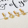 Charms Sgman Letter Series Zircon rostfritt stålhänge DIY Gratis kombination Halsband för män och kvinnor smycken