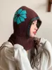 Versione coreana Ins Cappello di lana lavorato a maglia Cappello passamontagna invernale Cappello versatile Sciarpa Protezione per le orecchie integrata Copricapo Cappello bomber 231229