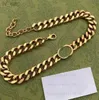 Kedjor designer halsband choker lyxhjärta guldkedja cd kubansk länk för kvinnor män smycken halsband 18k brev hänge modeparti gåva