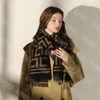 Designer Wool Scarves Top Super Pure Womens Soft Advanced Tygics Grid Style Långtryckt sjal för kvinnor Mens Scarf