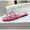 JC Jimmynessity Choo Slipper Leder Rasshaut hoher Plattformqualität Sandalen Schuhe Tribute Mules Maultier am Strandrutschen Wanderschuhe Komfort Haus Sandalenruhrschuhe