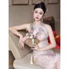 Etnisk kläder söt rosa stativ krage halter nacke fjäder lapptäcke ärmlös cheongsam kvinnlig elegant brud engagemang party klänning qipao