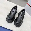 مصمم Loafer Man Monolith الجلود السوداء متسكعون منصة فستان أحذية براءة اختراع moccasins مكتنزة حذاء رياضة نبيل