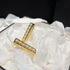 Orecchini di perle di lusso in oro 18 carati argento fascino donne nappe di perle pendenti orecchini a bottone per eleganti regali di San Valentino lettera gioielli di design cuboide orecchino pendente