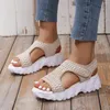 Sandaler stor storlek Kvinnors skor 2023 Summer Bekväma fritidssport Kvinnor Sandplattform