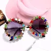 Solglasögon kvinnors solskydd UV Fashion Retro Artificial Gemstone Street Shooting Travel Glasses