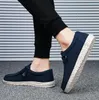 New Men Sneakers Buty Casual Men Vulcanize Footwear Mężczyzna lekka moda oddychająca na płótnie Buty Mężczyźni Duży rozmiar 40-48