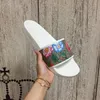 Designer-Slipper, Gummi-Slipper, Blüten-Slipper, Blumen-Druck-Hausschuhe, Sandale, flach, Erdbeer-Qualitätsdruck, Tiger-Bienen-Web-Mode, Strand-Designer-Sandalen