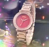 Populaire célèbre femmes abeille petit cadran montre Hip Hop glacé trois broches points mignon boîtier simple horloge mouvement à quartz amoureux en acier inoxydable montre-bracelet cadeaux