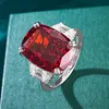 2024 Ins Top Sell Wedding Rings Luxury Jewelry Real 100% 925 Sterling Silver Padma Cushion Shape Red Garnet Moissanite Diamond Gemstones Women Bridal Valentine Ring