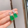 Pendientes de tuerca Diseño de moda Corte cuadrado Esmeralda CZ Pendiente de gota Mujer Color plata Dangler Joyería de compromiso de boda vintage 217W