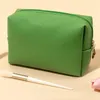 Kosmetiktaschen PU-Ledertasche für Frauen Minimalismus Make-up Täglicher Gebrauch Tragbare Aufbewahrungstasche Kleine ordentliche Tasche