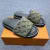 Ponto de travesseiro clássico de designer de luxo Sapatos casuais de moda ladra de alta qualidade praia slides planos de verão masculino feminino