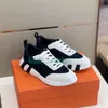 Luxury Men Designer Buty Casual Bouncing Sneaker White Calfskin Skórzane letnie spacer trampki niskie koronki gumowe podeszwy lekkie męskie trener 38-45 EUR