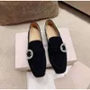 JC Jimmynessity Choo Loafers مصمم نساء أحذية عالية شقق الجودة أحذية حذاء على مسطح المشي أحذية الأحذية في الهواء الطلق فستان حزب العمل مضخات منخفضة الكعب من جلد الغزال