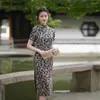 Ethnische Kleidung, übergroßes chinesisches Vintage-verbessertes Qipao-Cheongsam-Kleid, Schmetterlingsdruck, schmale Passform, Temperament, Tellerknopf, elegant