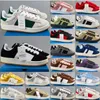 Mens Womens Skate Shoes Casual Shoes Anti slip Running Shoes Designer Retro White Black Red Pink Grey Sports Low Sneakers 36-45