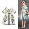 Elbiseler Kızlar Çocuklar Kraliyet Vintage Kısa Kollu Prenses Elbiseler Bebek Kız İtalyan Tarzı İlkbahar Krizantem Vazo Baskı Giysileri G