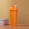 600 ml tragbare Sport-Fitness-Proteinpulver-Shaker-Flasche, auslaufsichere Wasserflasche, Mischbecher mit Skala