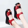 Bekväm 35-40 Sandaler Casual Plus Beach Mother Size Daily Medium Heels Shoes Women Summer 2024 Chunky Platform Wedges 49