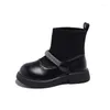 ブーツ女の子の春と秋の子供たち靴下2023リトルプリンセスブラックソフトソールラインストーンの子供向け呼吸可能