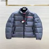 Piumino da uomo Parka Prad Varsity Designer Giacca da donna Parka con cappuccio in cotone la versione più resistente Super Thickrtqes Taglia europeaeb5e