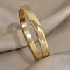 Bangle Simple Trendy rostfritt stål fasta armband för kvinnor vattentäta smycken minimalistisk slät rund guld silver färg armband