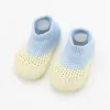 Primeros caminantes nacidos zapatos de calcetín para bebés niños suela de goma suave antideslizante niño verano niños niñas niños color a juego prewalker drop del dhvwm