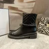 Bottes de créateurs Nouvelles femmes canal cuir hiver botte cclys luxe classique double lettre diamant treillis Keen haute chaîne à glissière fond plat non diapositives dames