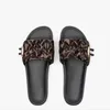 2024 Parijs Luxe Designer Sandalen en Slippers voor Dames Mode Zomer Meisjes Strand Dames Slippers en Slippers met Platte Bodem Sexy Geborduurde Schoenen Grote 35-42