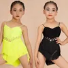 Stage Wear Robe de danse latine pour filles Cha Samba Performance Costume de compétition Fluorescent jaune noir frange enfants