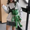 Outlet Women Umhängetasche 2 Farben der diesjährigen beliebten Frog Doll Rucksack Street Trend Süßes Handy Handtasche Kreative Persönlichkeit Cartoon Messenger Tasche 912#