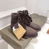 Botas de grife australianas para homens e mulheres, botas clássicas de inverno à prova d'água, edição de couro, caminhadas ao ar livre, tamanho 35-45