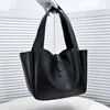 2023 Automne / Hiver Vente chaude Sac de créateur de luxe Low Key Luxury Style français Grand sac de transport Simple et élégant Sac fourre-tout Sac à main 5A