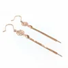 Dangle Earrings Classic 585パープルゴールドメッキ14Kローズオープンワークフラワータッセルスタイル女性ファッショングラマーウェディングジュエリー