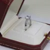 Anel fechado de pedra mosang de luxo para mulheres s925 prata esterlina princesa fang alienígena simples e exclusivo presente de aniversário namorada