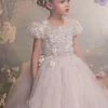 Robes de fille rose clair Applique Tulle perles robe à fleurs pour mariage à manches courtes enfant première fête d'anniversaire eucharistique