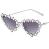 Sonnenbrille Cat Eye Sonnenbrille Licht Luxus Adumbral Anti-UV Brille Diamant Inlay Brillen Legierung Rahmen Ornamenta
