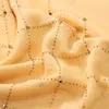 Abbigliamento etnico 4 pz/scatola Musulmano Cospargere Polvere D'oro Hijab Morbido Cotone Sciarpa di Lino di Colore Solido Dello Scialle di Perforazione Fascia Foulard