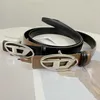 55% Designer New Zhou Bichang Mesmo estilo letra de metal fivela versátil fino feminino feminino decoração de couro pequeno jeans Belt Homem