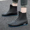 أزياء Rain Rain Boots Rubber Gumboots تنزلق على أحذية عمل مقاومة للماء على مقاومة المياه راحة حمراء صيد حمراء غير قابلة للانزلاق للرجال 231229