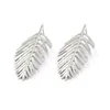 Boucles d'oreilles pendantes bijoux pour femmes 2024 accessoires tendance en gros longue couleur argent or alliage métal feuille de palmier suspendue pour dames