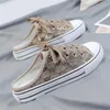 2024 NYTT HOTSALE Märke Autumn Luxury Shoes Women Classic Skateboard Shoes Low-Top Casual Trainers Outdoor Sneakers Sport Walking Canvas Shoes