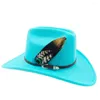 Bérets Western Cowboy Hat Hombre Accessoires de plumes pour hommes et femmes Rétro Gentleman