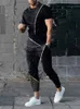 Herrspårbyxor Trousers Tracksuit 2 -stycken uppsättningar Summer Sportwear Tops Tees Kort ärm T -skjorta Långa svettbyxor överdimensionerade män kläder