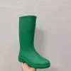 bottes designer femmes bottes pluie caoutchouc hiver bottes de pluie plate-forme cheville sur le genou rose noir vert chaussures de designer d'extérieur focalistes taille 35-45 avec bottillons de boîte