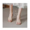 Sandały koronkowe Koreańska wersja kobiet 2023 Summer Fairy Style grube pięta płaskie rzymskie buty plażowe