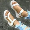 Sandali Sandalo femminile 2023 Open Toe da donna Muffin di grandi dimensioni Scarpe da donna Scarpe estive Ragazze Multicolore Sport Peep Big Flat Low